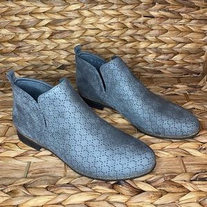 Dr. scholl's Gray Suede Boots